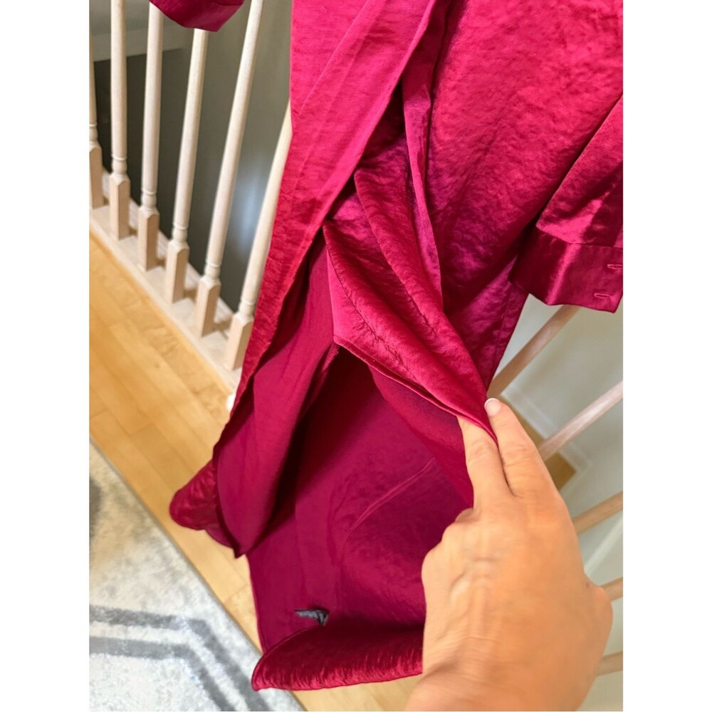 Mila Mae Twist Front Long Sleeve Satin Midi Shirtdress in Wine M - Picture 12 of 12